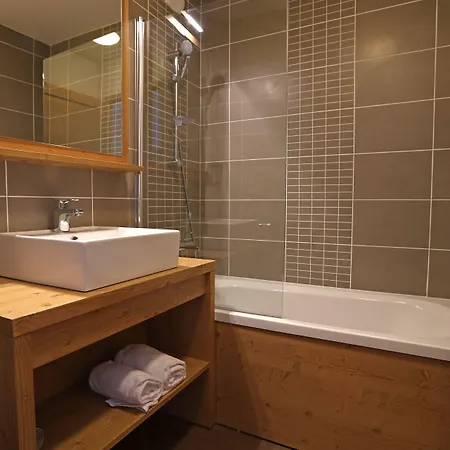 Aparthotel Club Mmv Le Coeur Des Loges 4*